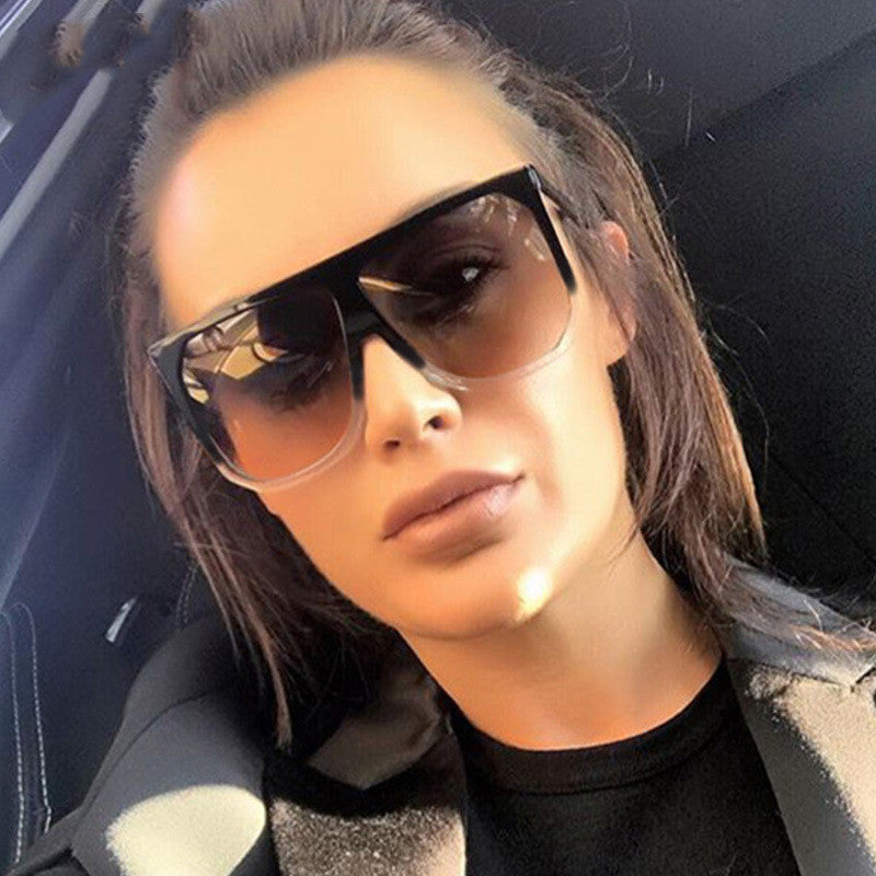 Women's Large Frame Fashionable Eye Protection Sunglasses